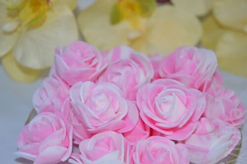 Роза мраморная 3 см, цв. бело-розовый мраморный